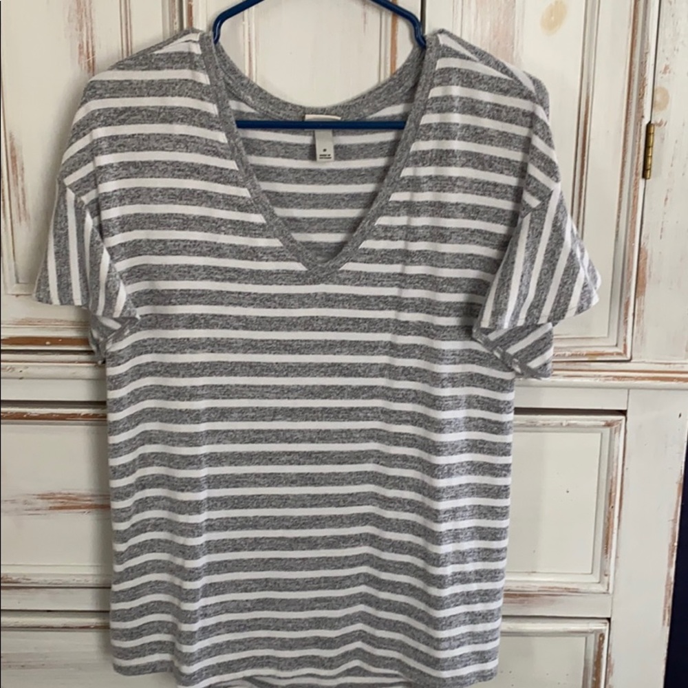 Ruffle sleeve shirt
